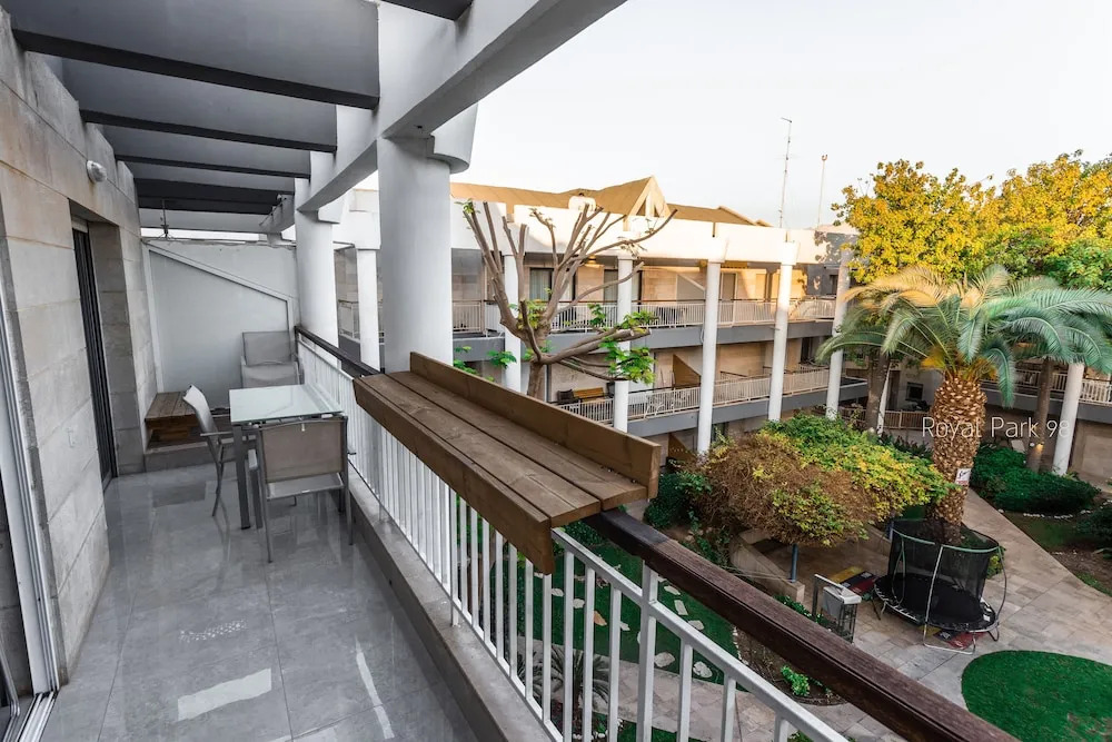 YalaRent Royal Park Resort Complex Apartments