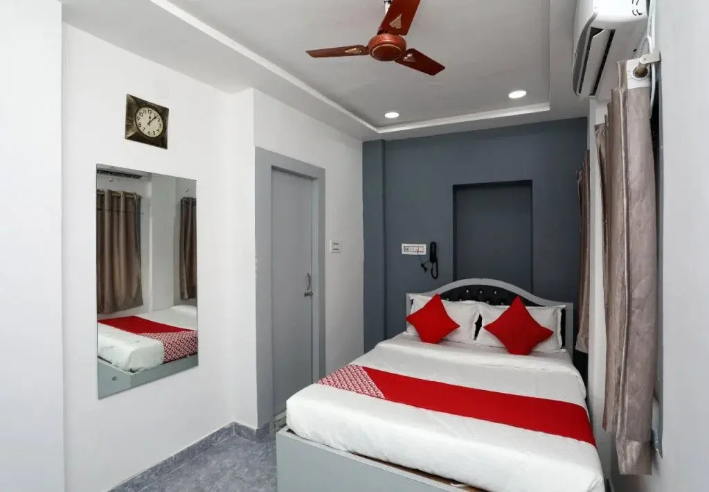 Upasana Guest House By OYO Rooms