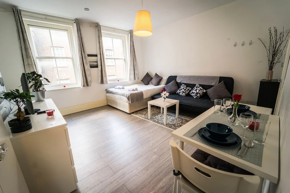 Simple Studio flat in heart of Brick ln