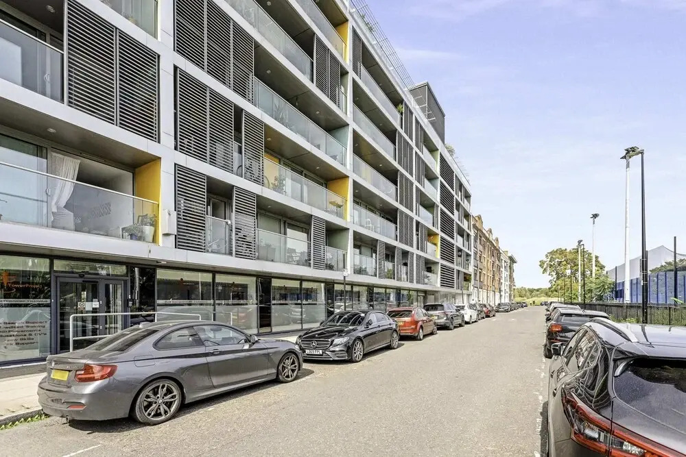 Gorgeous Mile End Flat