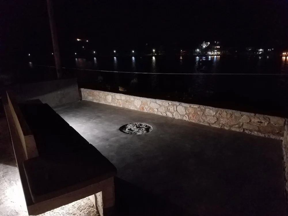 Evia Silence