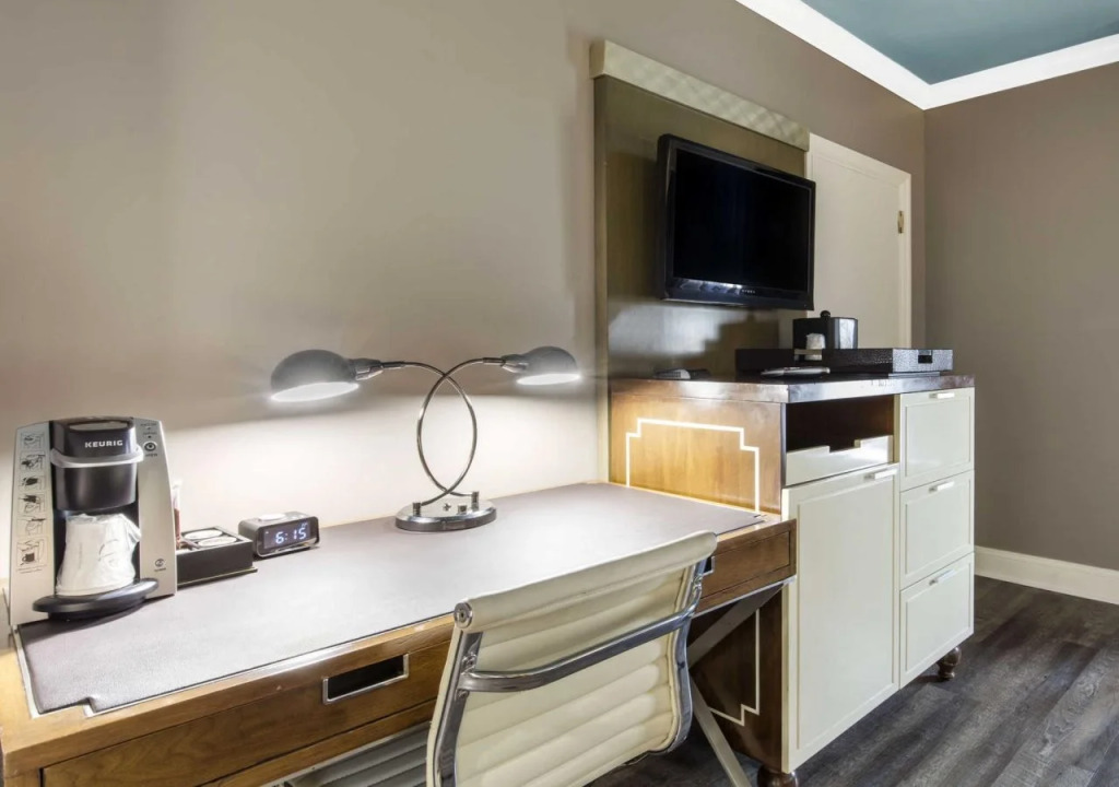Hotel Frederica, an Ascend Hotel Collection Member