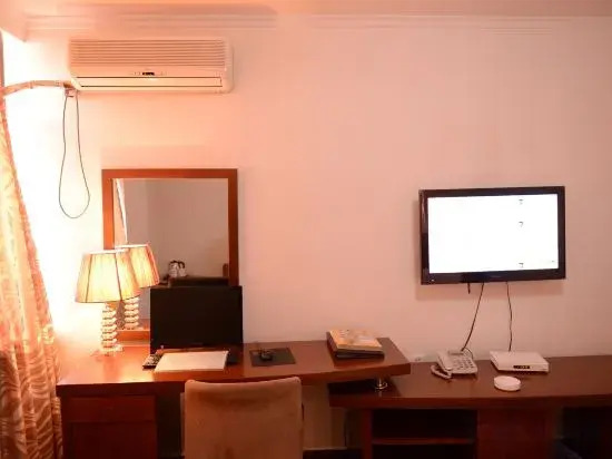 Xuefu Hotel