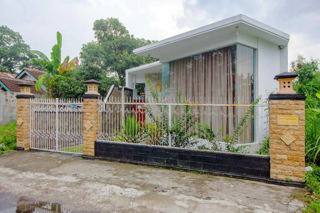 SPOT ON 2754 Miyagi Guesthouse