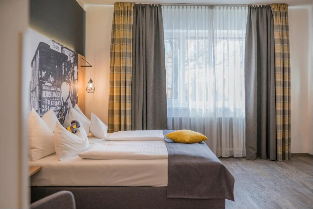 Levys Rooms & Breakfast