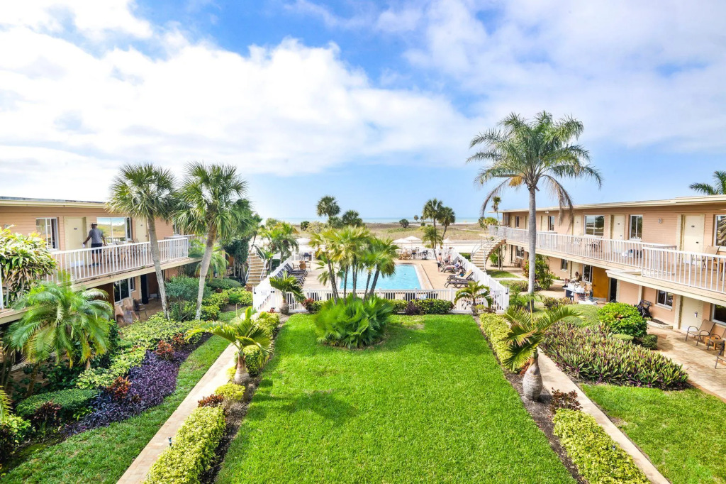 Ocean Club Treasure Island Hotel