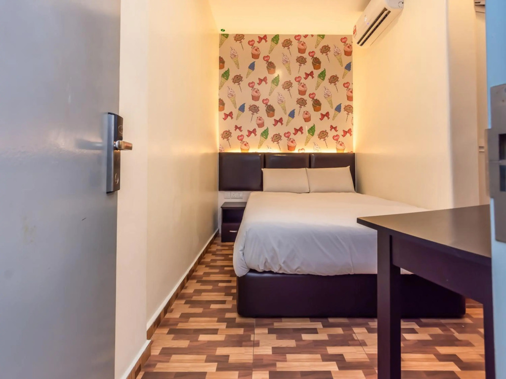 Gold City Hotel