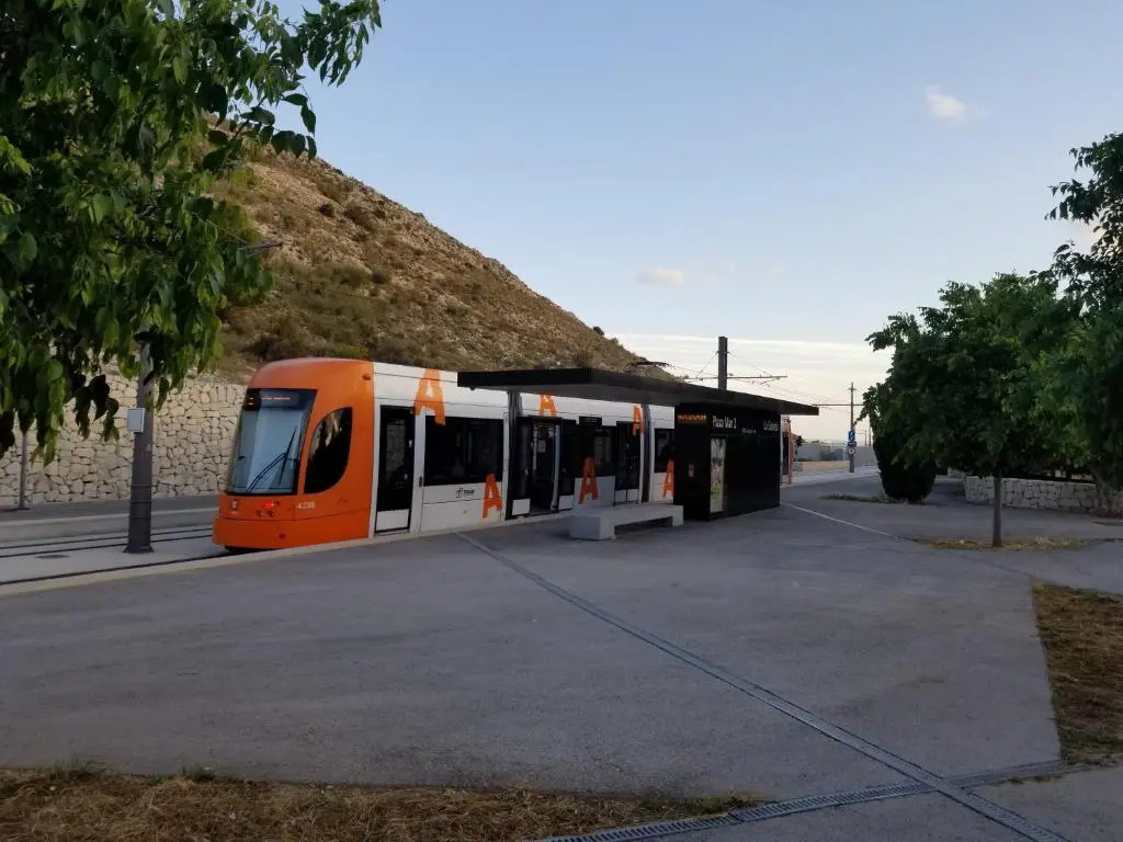 Calle de Dona Dolsa n6, 2Dcha