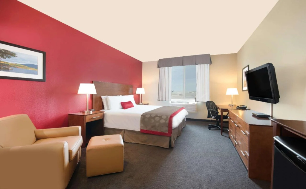 Ramada by Wyndham Williston Airport