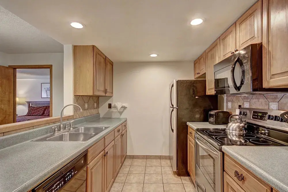 Vs643S Village Square Condo