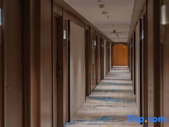 Royal Seaview Holiday Hotel