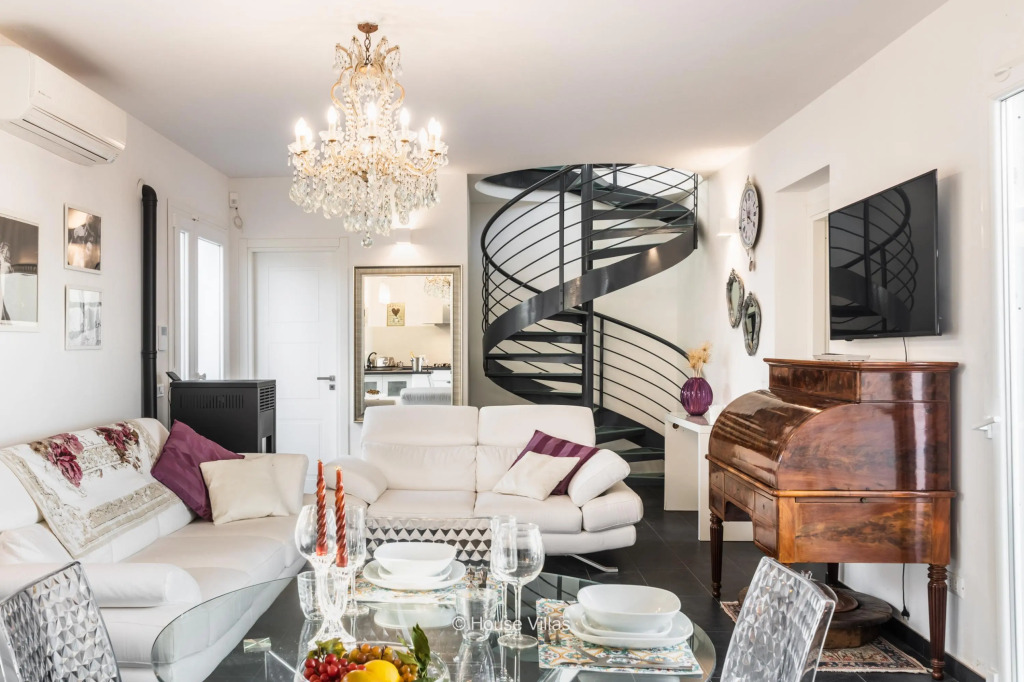 Albantica In Avola With 3 Bedrooms And 3 Bathrooms