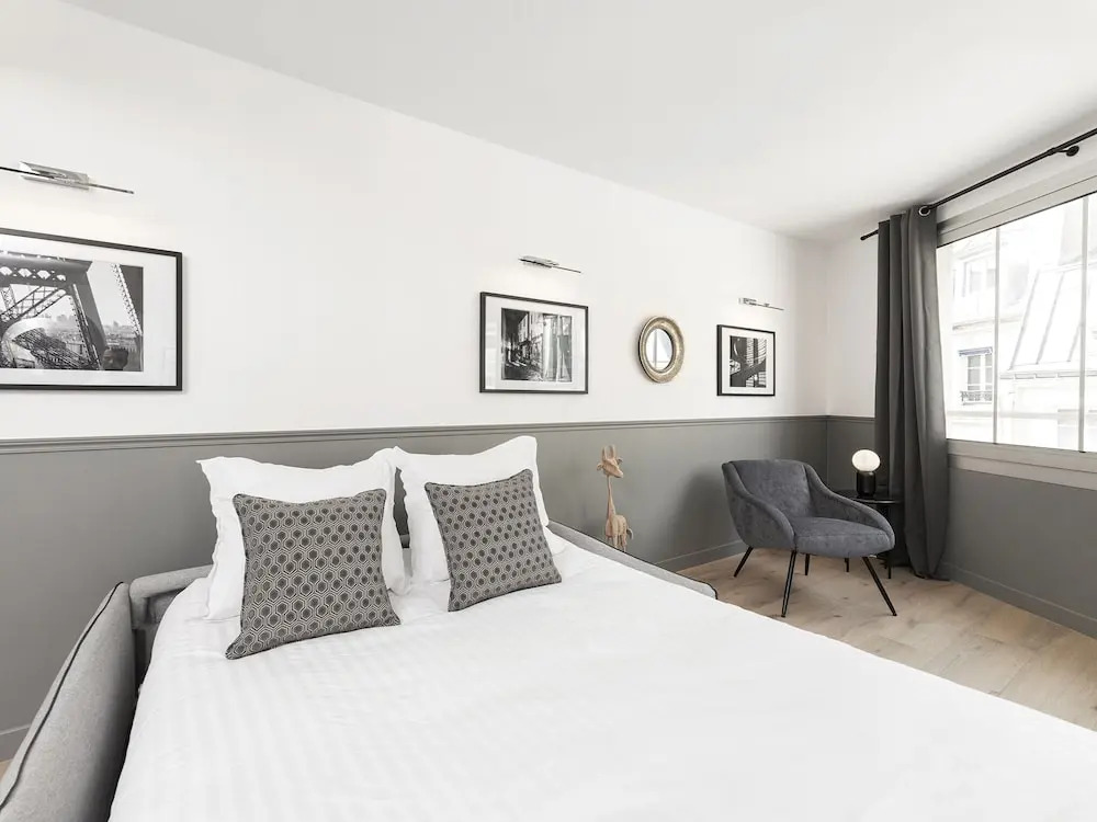 Luxury 3BDR Le Marais III by Livinparis