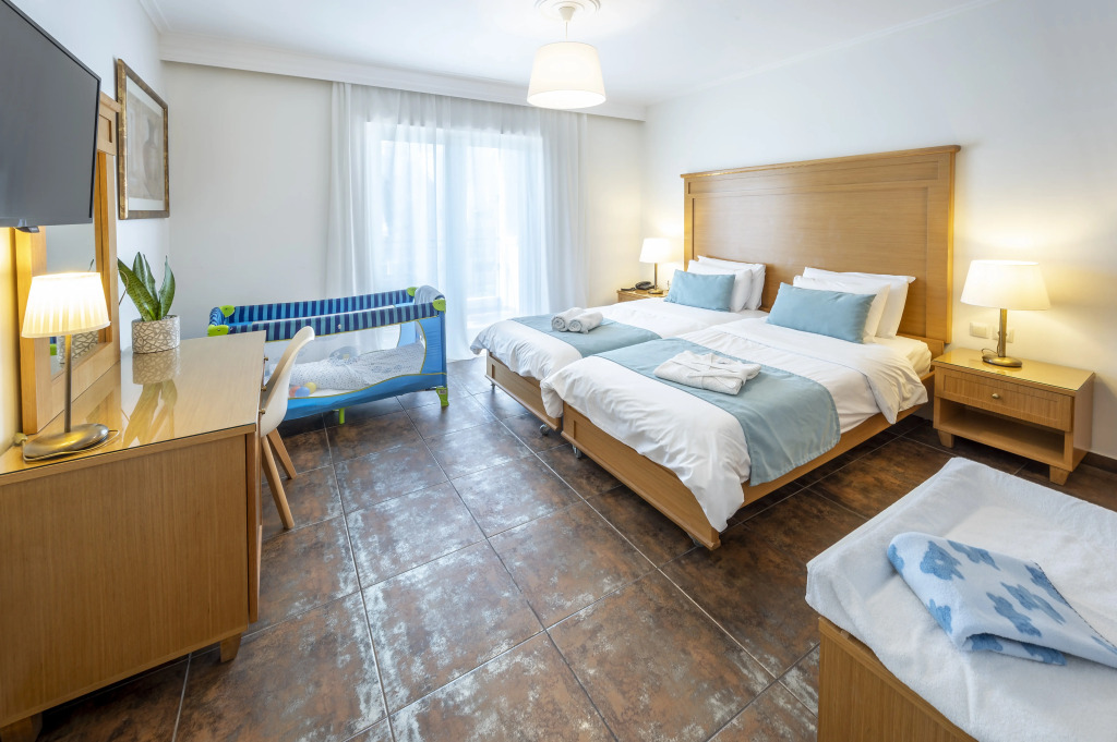 Peridis Family Resort