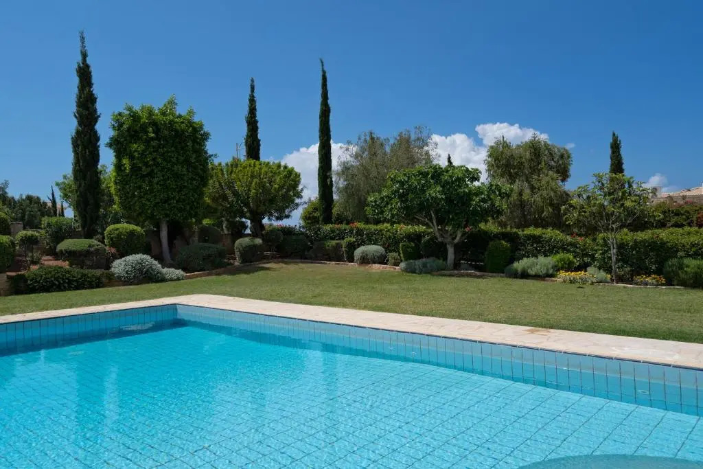Villa Lara - 11, Spacious Villa with Large Garden and Private Pool on Aphrodite Hills