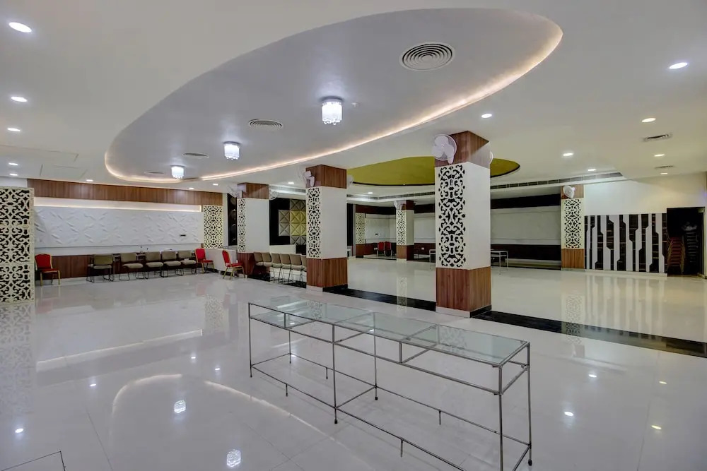 Collection O 135 Hotel Broadway