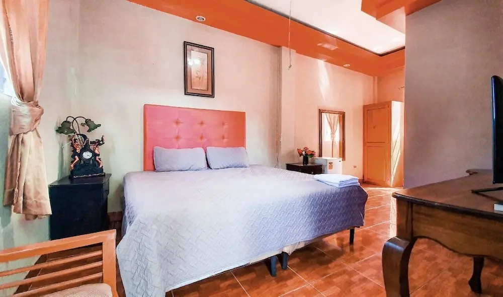 Hotel Versalles