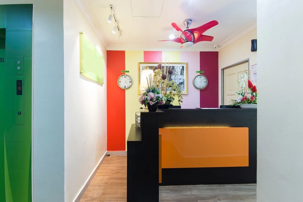 OYO 308 Hotel Sunjoy 9