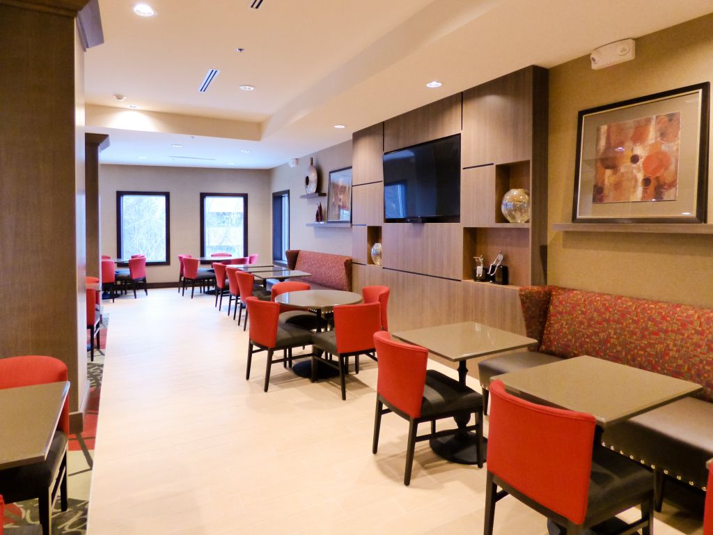 Holiday Inn Express & Suites Plymouth - Ann Arbor Area by IHG