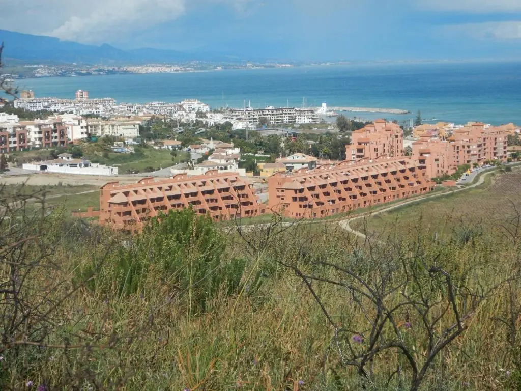 2303-Huge 2 Bedrooms Apt with Sea View