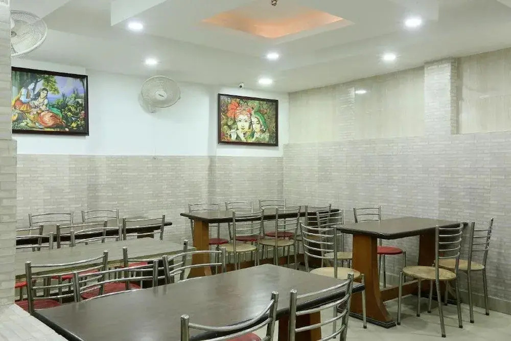 Shalimar Lodge, "700 meter from Katra Bus Stand"