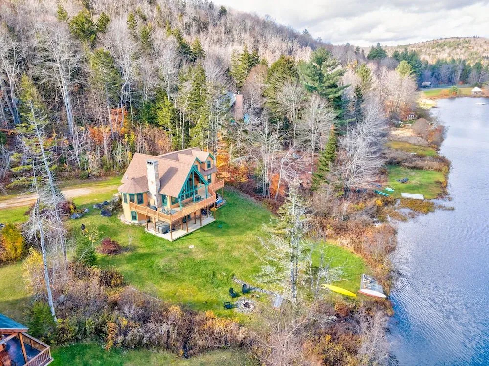 Mount Snow Cabin with Private Hot Tub by RedAwning