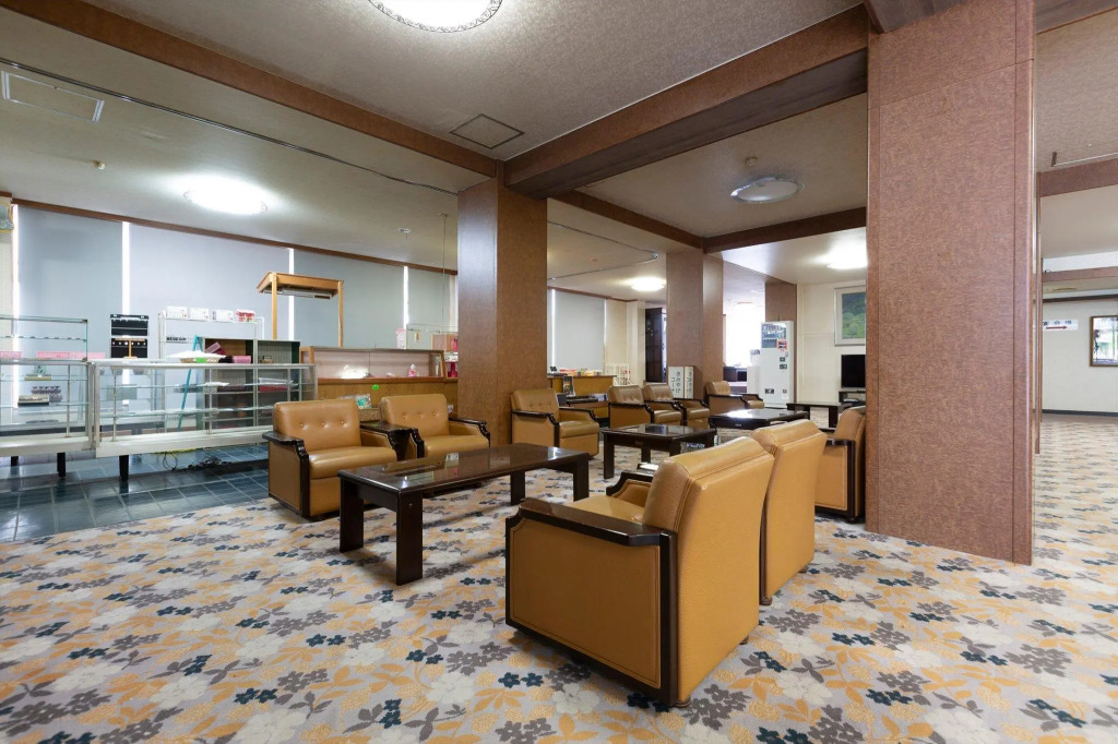Tsuruga Tunnel Onsen Kitaguni Grand Hotel