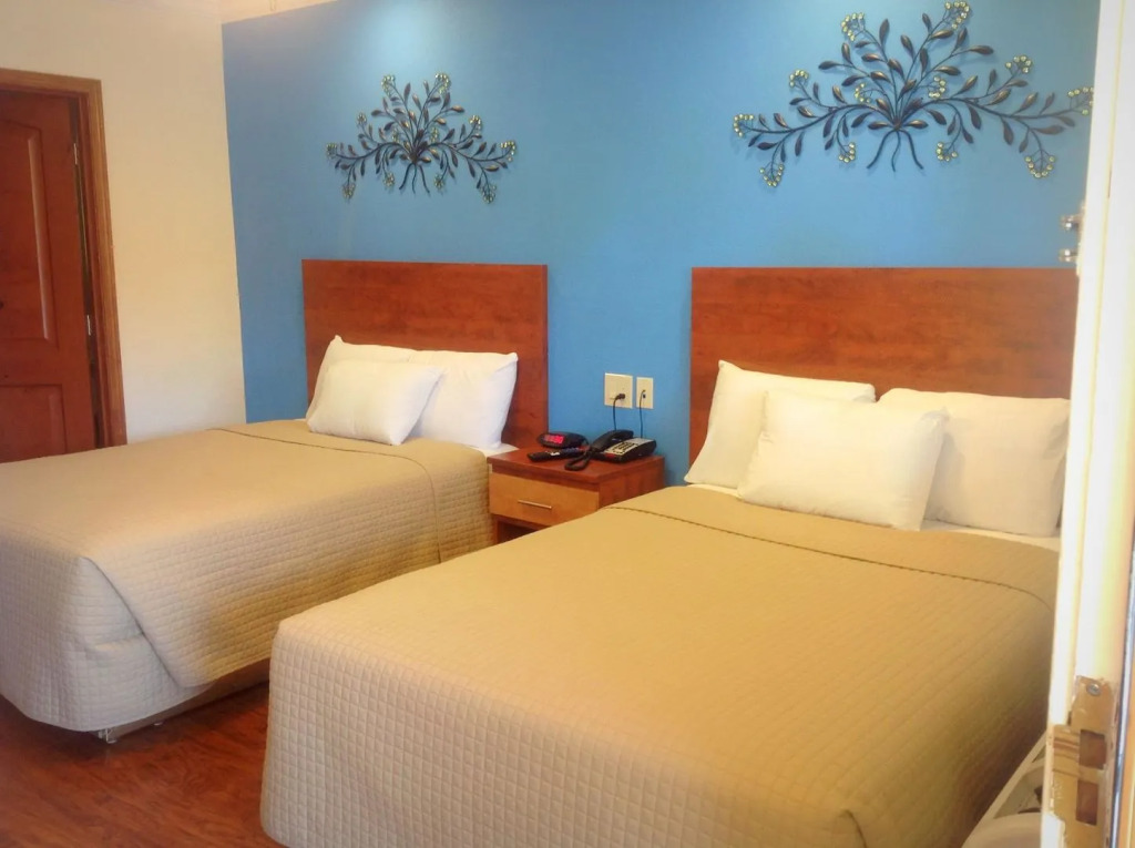 FairBridge Inn & Suites Gateway to Yosemite