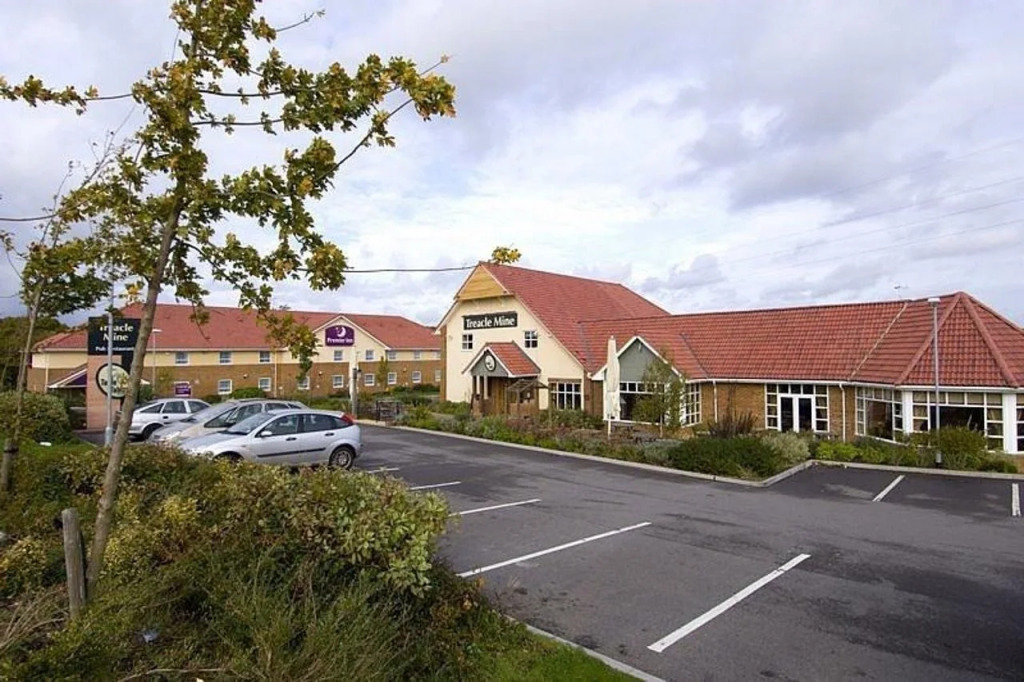 Premier Inn Eastbourne - Polegate