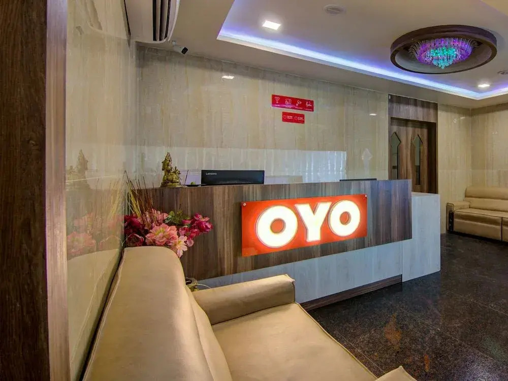 OYO 13584 Hotel Ruchi