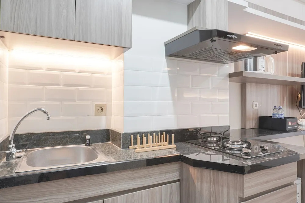 Nice Studio At 11Th Floor Transpark Cibubur Apartment