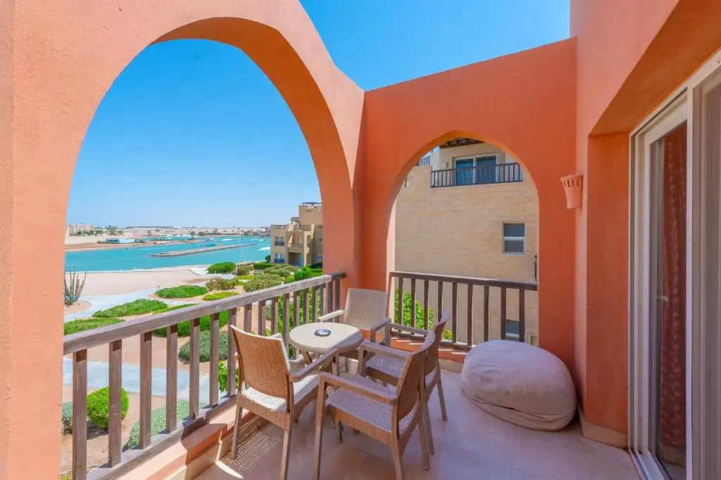Lagoon View 1BR Apartment in Waterside El Gouna