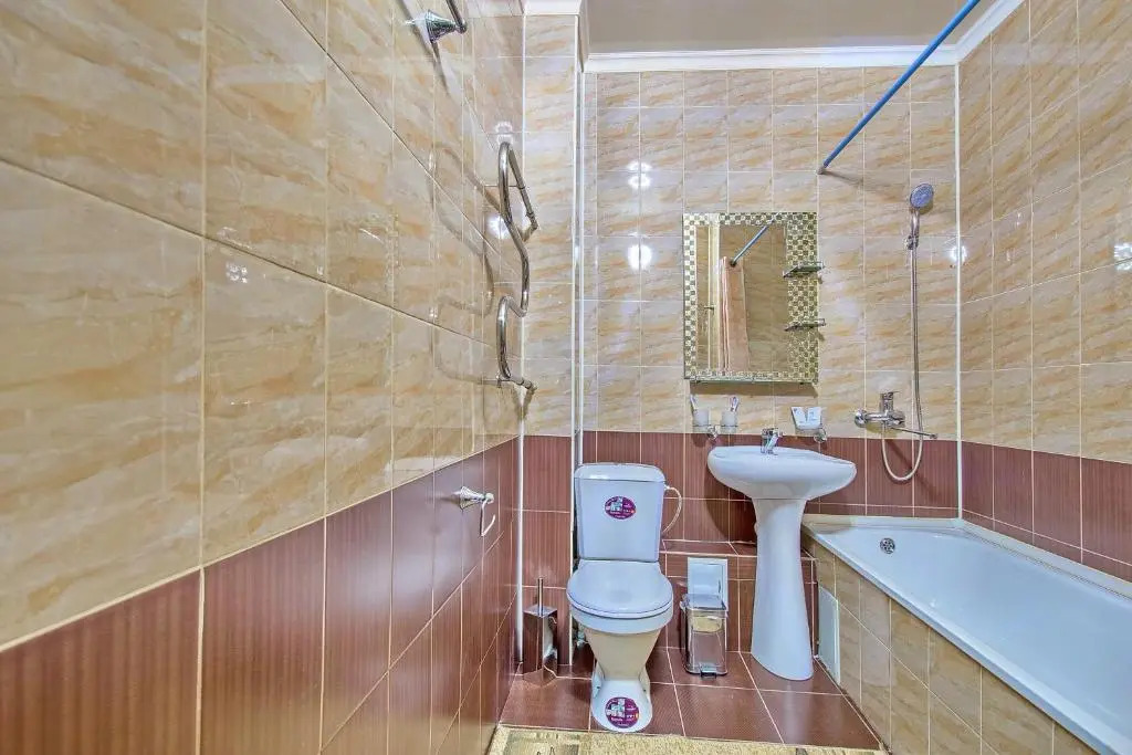 Cozy apartment on Rozybakiev 145. Atakent
