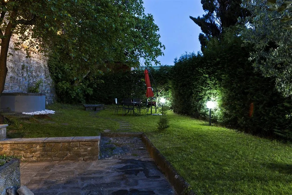 La Casa del Melograno