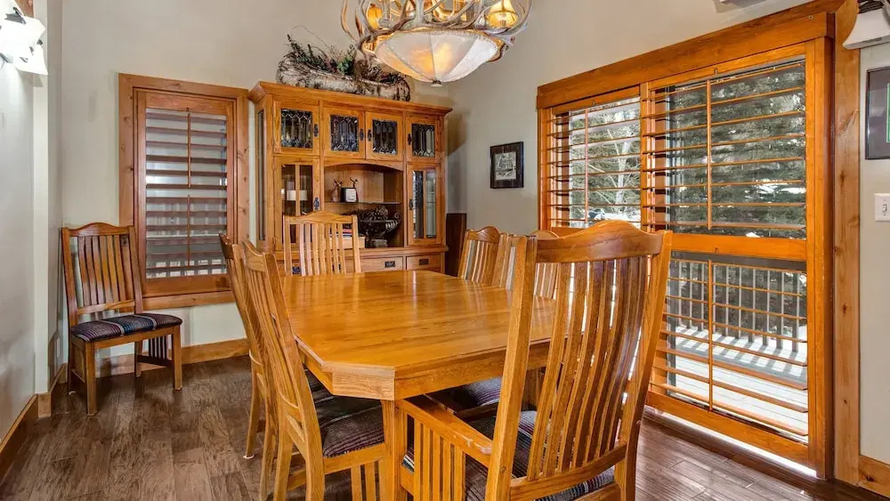 1687 Lakeside 3 Bedroom Home by RedAwning