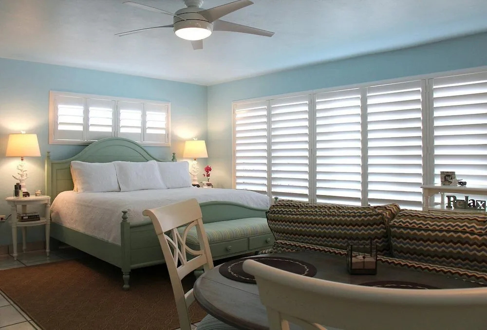 Kona Kai Resort and Gallery