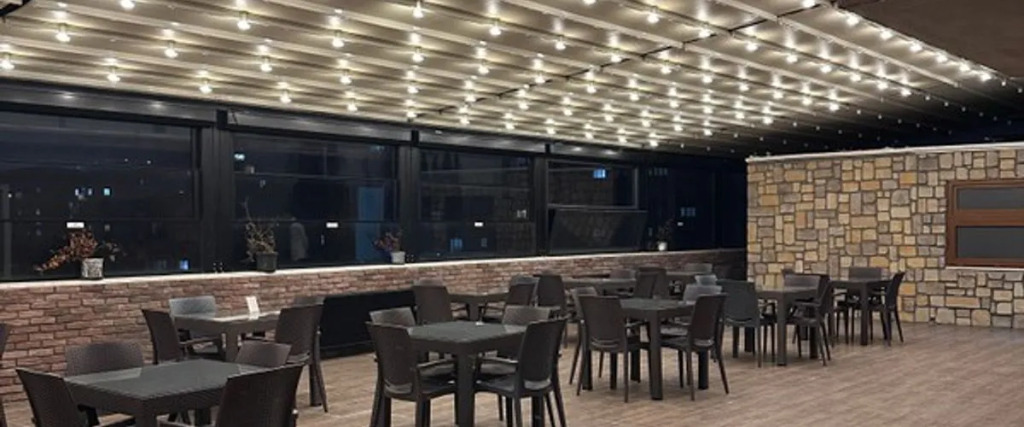 Grand Deluxe Hotel