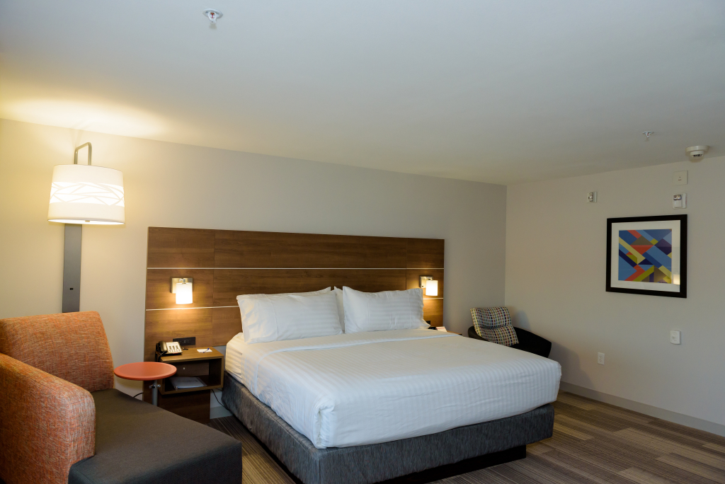 Holiday Inn Express & Suites McKinney - Frisco East by IHG