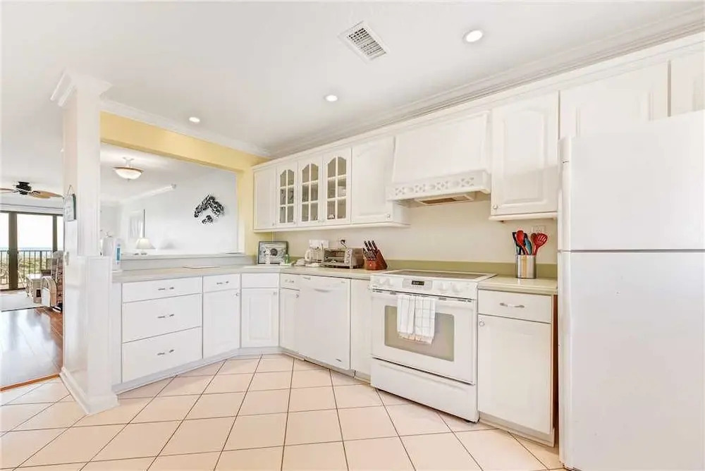 Sea Place Paradise, 2 Bedroom, Oceanfront, End Unit, Sleeps 6, 2 Balconies