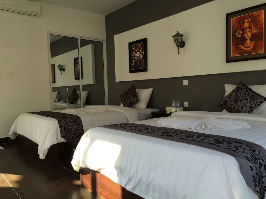 Sea Breeze Resort