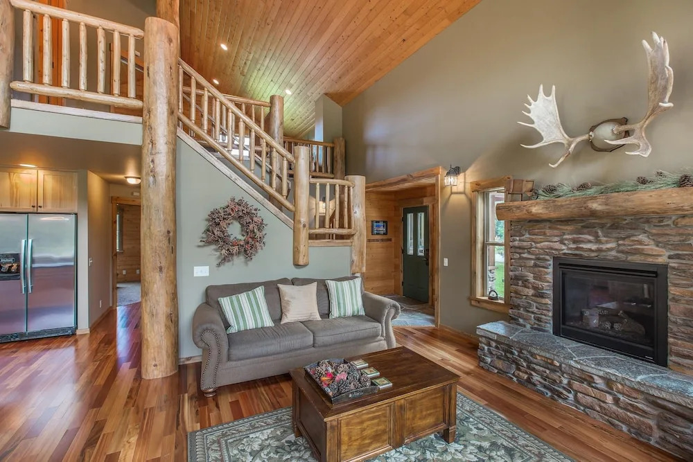 Icicle Creek Lodge
