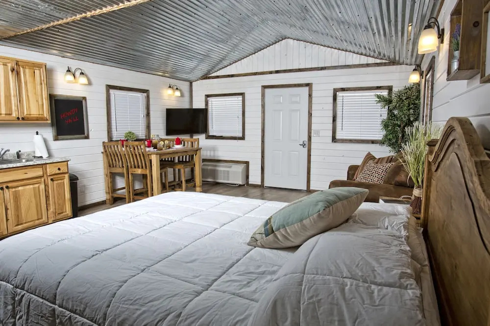 Stateline Cabin