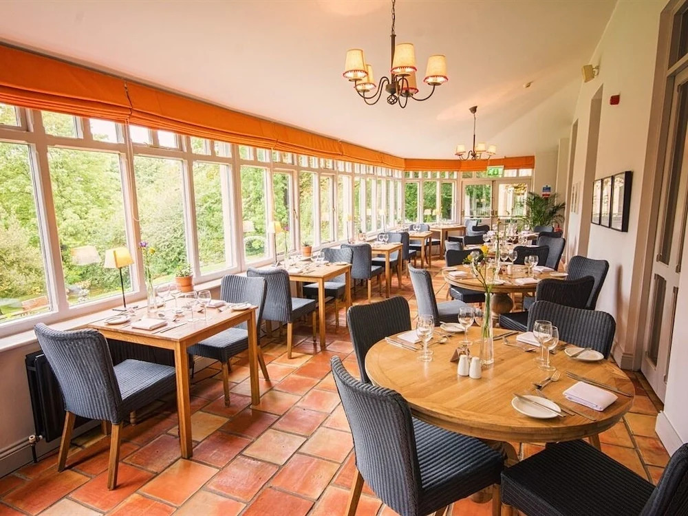 Eslington Manor