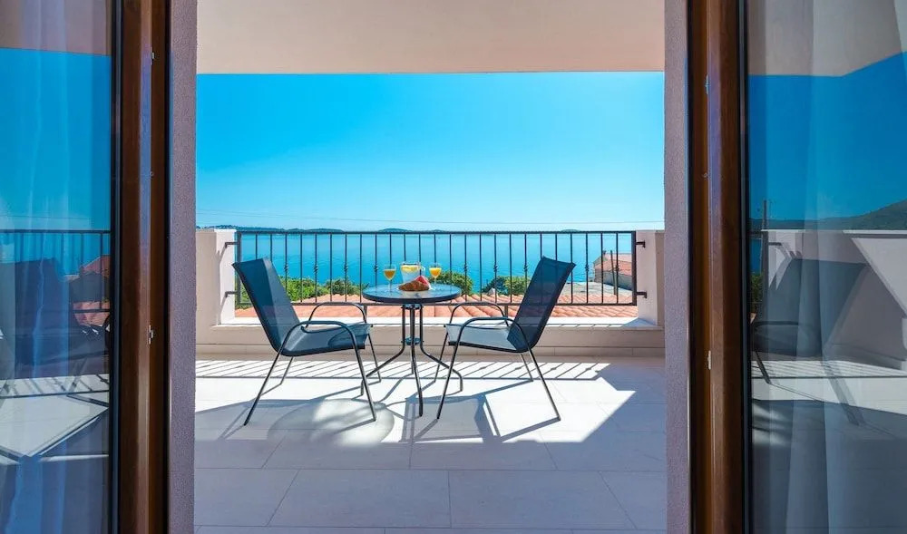 Apartments Villa Made 4U