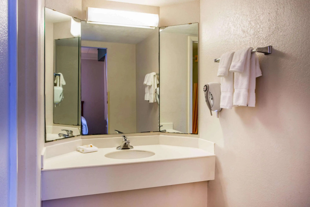 La Quinta Inn by Wyndham Norfolk Virginia Beach
