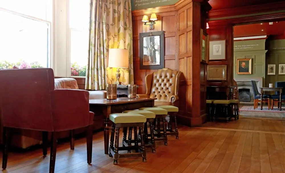 The George Hotel