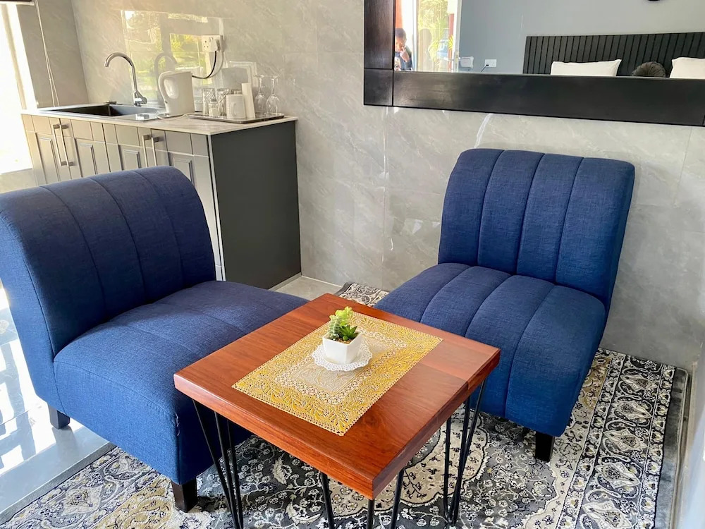 Executive Studio Apartment Near the Airport - 2320