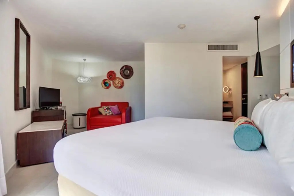Royalton Hideaway Blue Waters