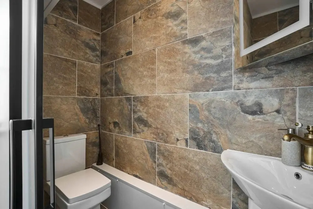Host Stay Snowdrop Crescent I