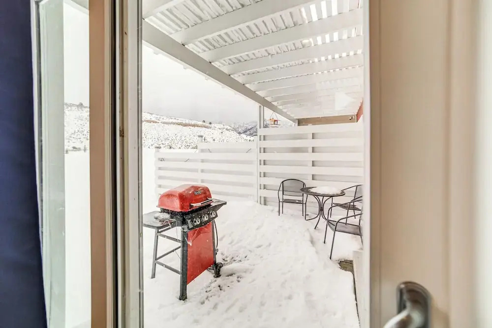 Hike, Fish & Ski! Bright Swan Valley Townhome